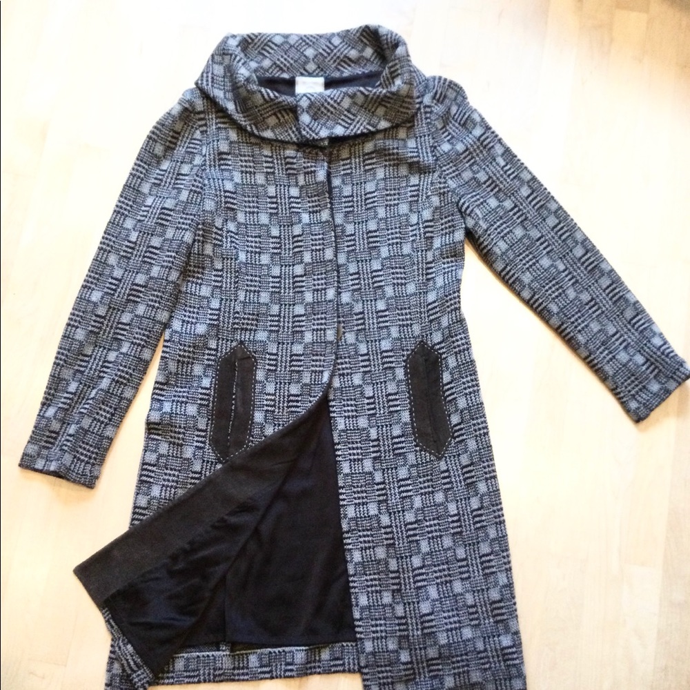St.John Couture tweed & leather coat,excellent condition, size12.